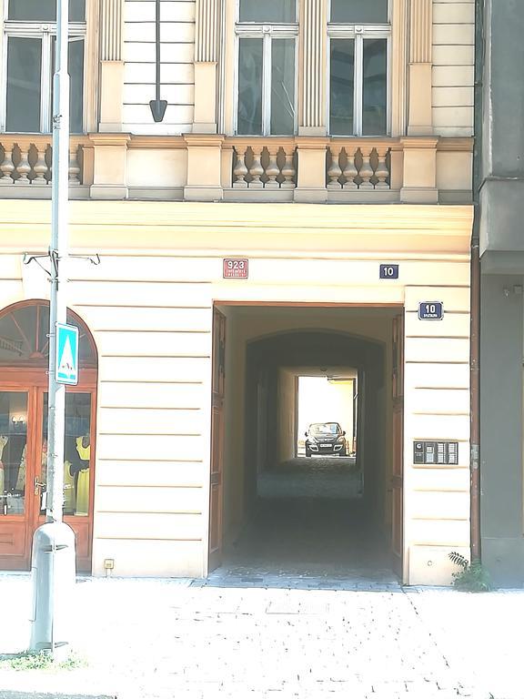 Family Duplex On Wenceslas Square Apartamento Praga Exterior foto