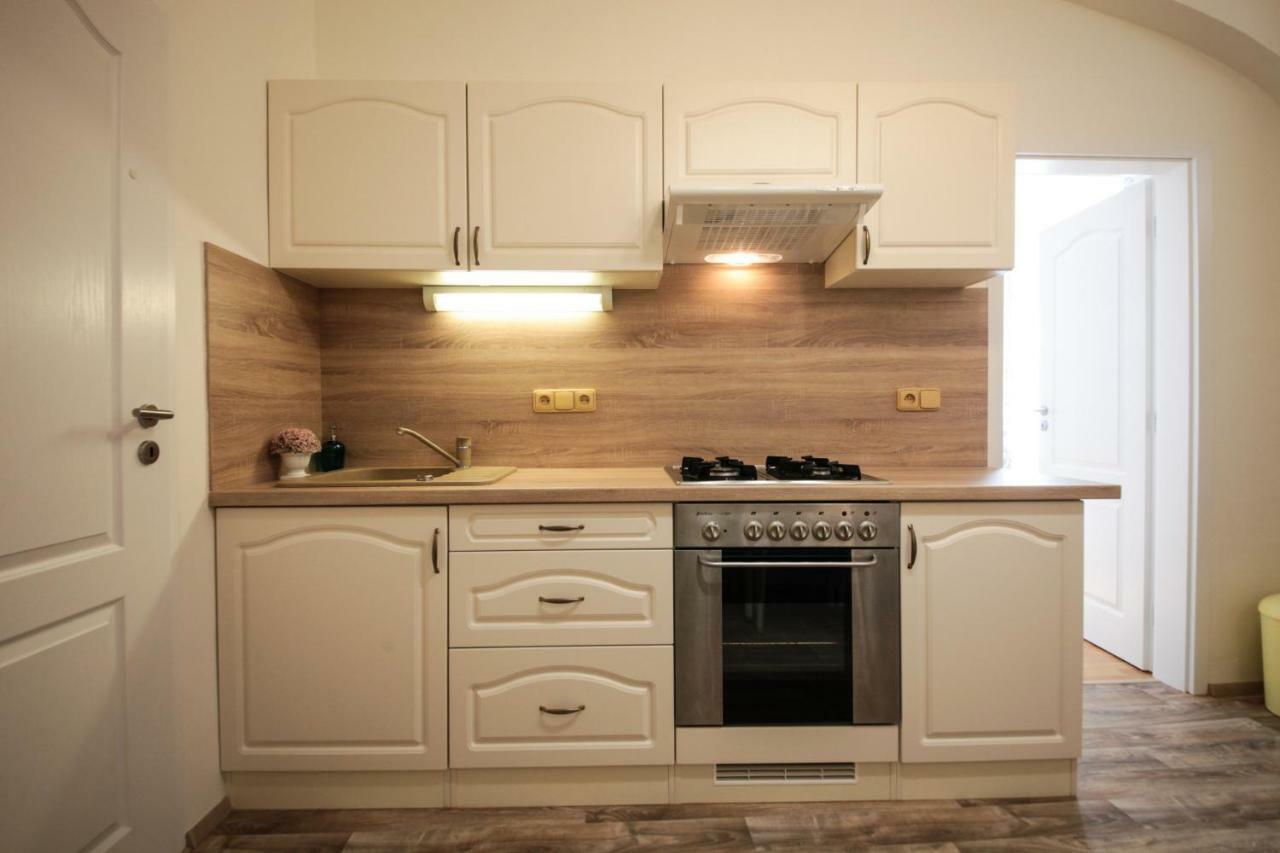 Family Duplex On Wenceslas Square Apartamento Praga Exterior foto